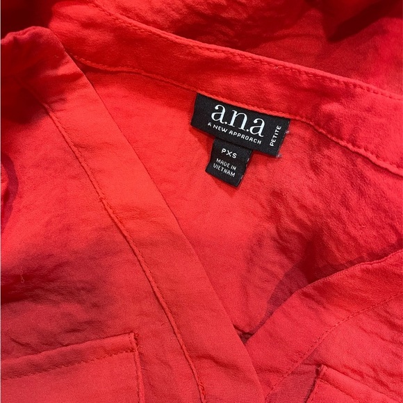 RED BUTTON UP BLOUSE WITH COLLAR BY a.n.a. IN SIZE PETITE EXTRA SMALL - Picture 3 of 3